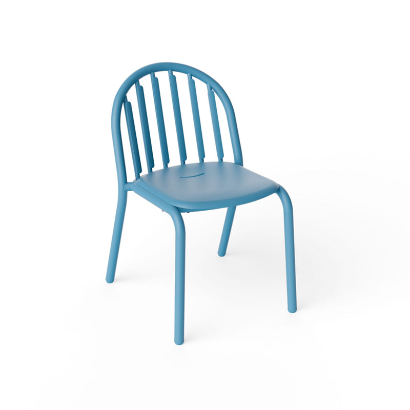 Fatboy Fred’s Chair in wave blue, featuring a sleek, weather-resistant aluminum design perfect for modern outdoor spaces in Canada.