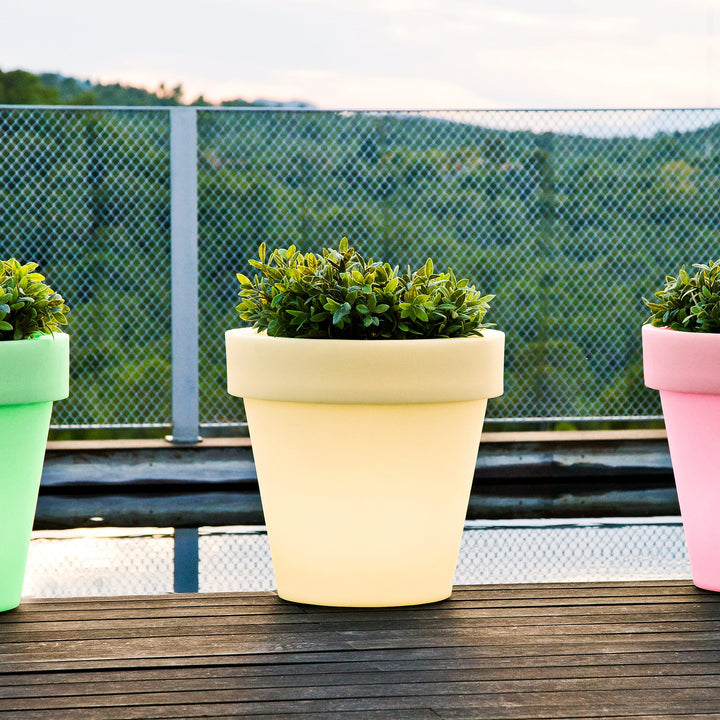 magnolia plant pot Magnolia Planter: Stylish & Durable Outdoor Decor – Nüline Distribution