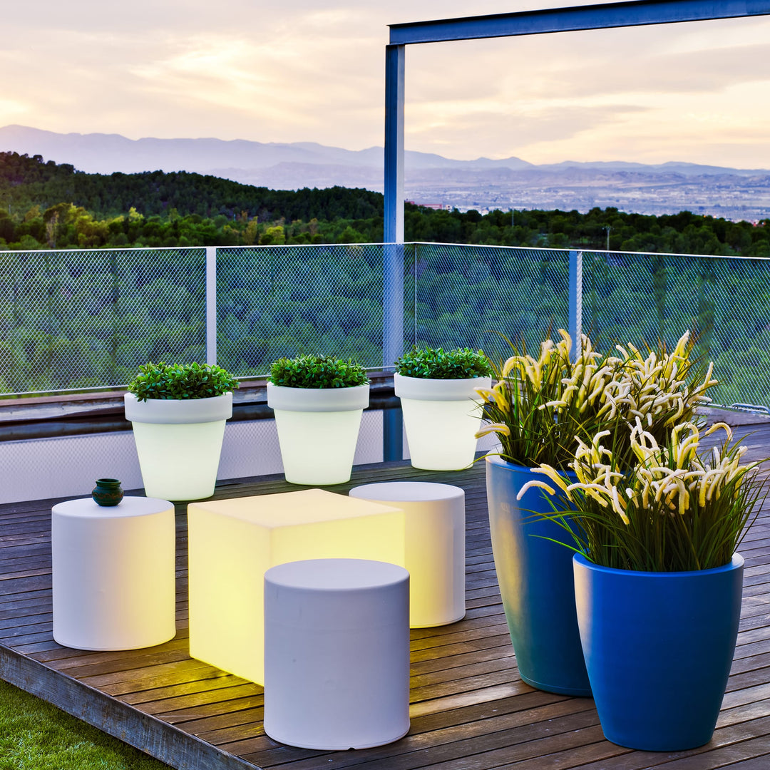 magnolia plant pot Magnolia Planter: Stylish & Durable Outdoor Decor – Nüline Distribution